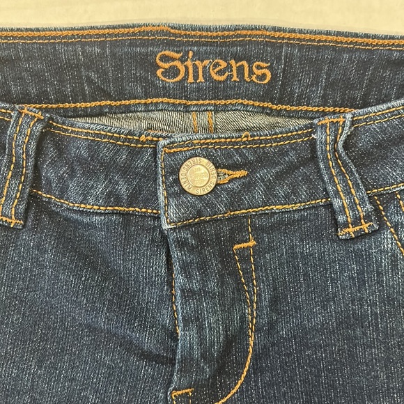 Women’s denim Shorts Size 7 - Picture 3 of 7
